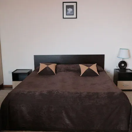 Апартаменты Pirin Palace White *